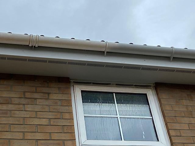 Fascia Soffit Before Cleaning