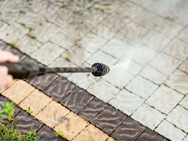 pressure-washing-1-kireth-ai