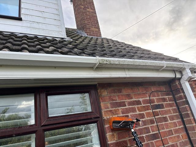 fascia-soffit-cleaning-8-kireth-ai